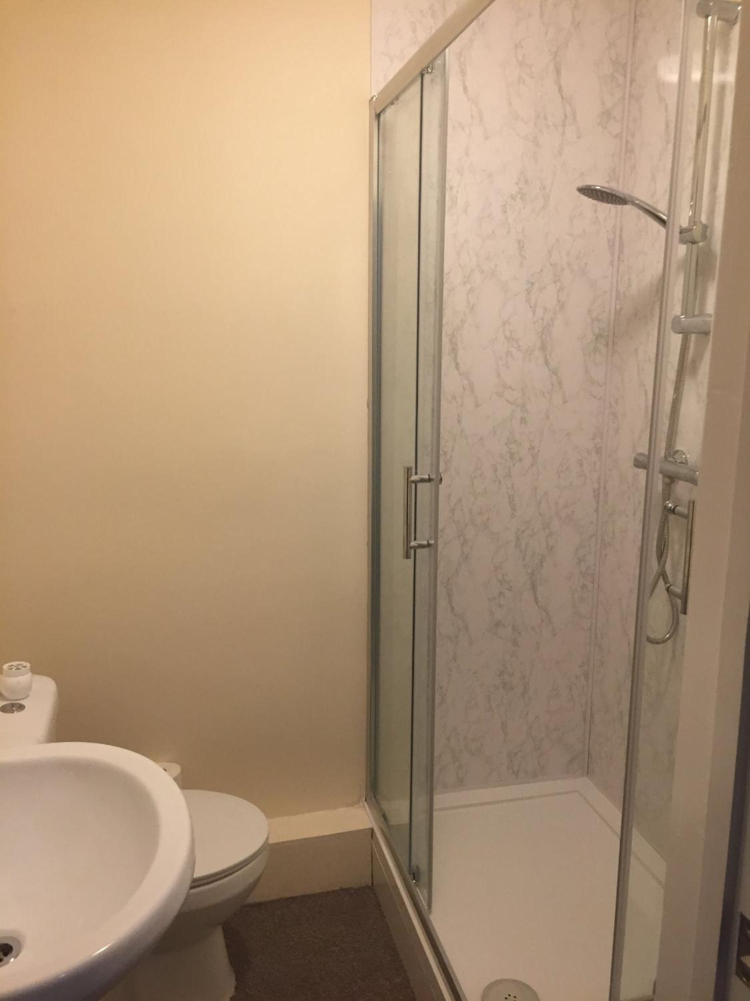 Villa Hogwarts Bed And Continental Breakfast Sheerness Habitación foto